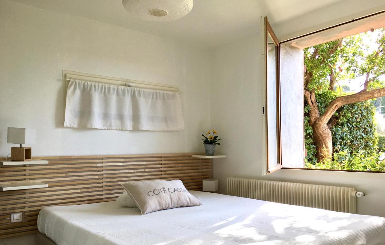Large Private Garden, Quiet 2-Bedroom Apartment, Air Conditioning, Wifi, Parking Cassis Exterior foto