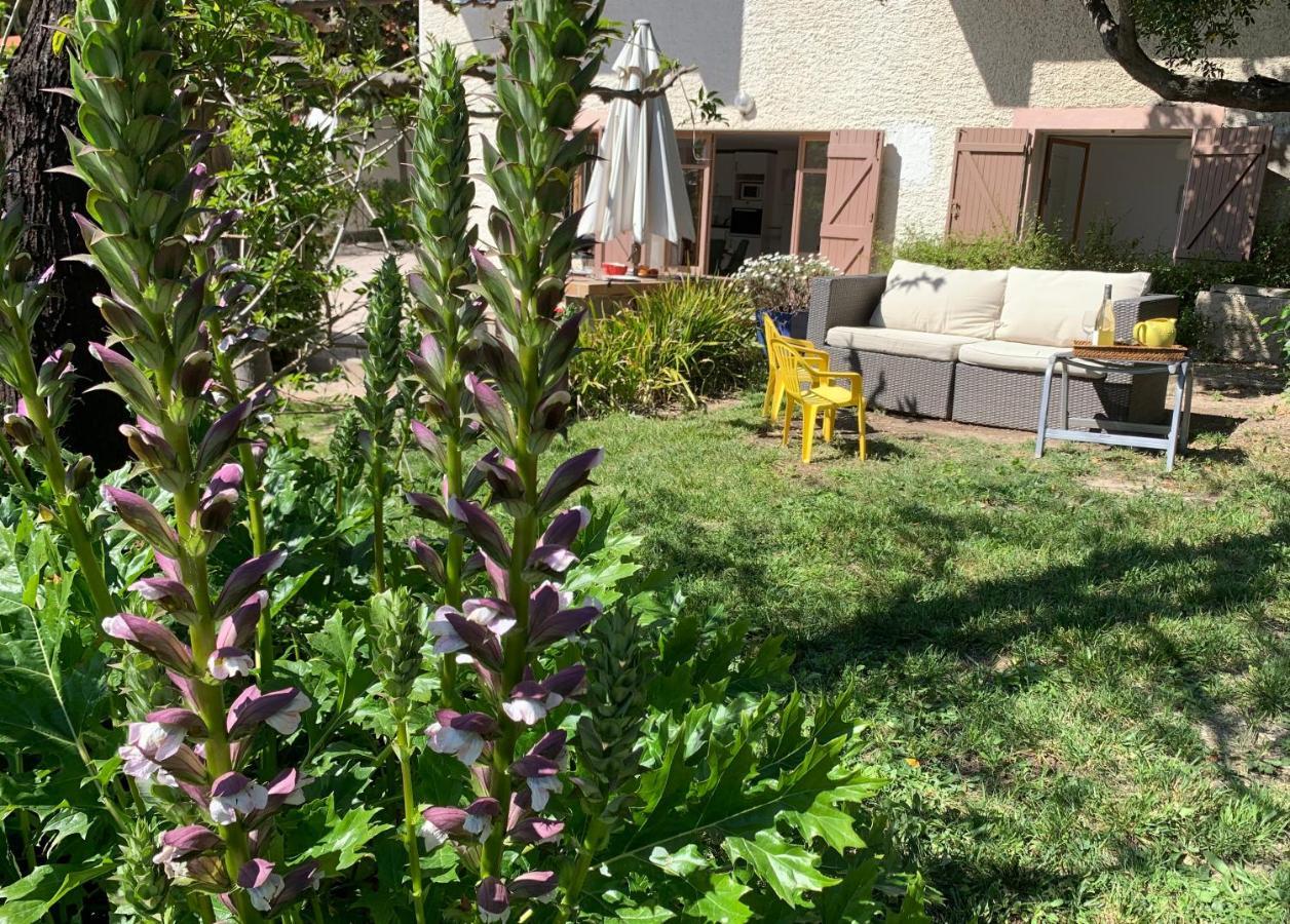 Large Private Garden, Quiet 2-Bedroom Apartment, Air Conditioning, Wifi, Parking Cassis Exterior foto