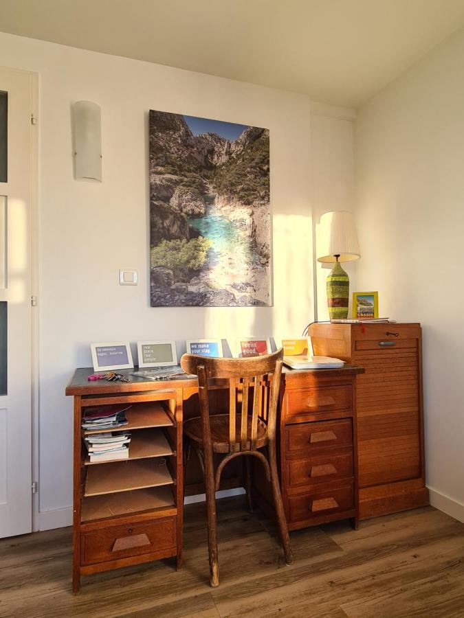 Large Private Garden, Quiet 2-Bedroom Apartment, Air Conditioning, Wifi, Parking Cassis Exterior foto