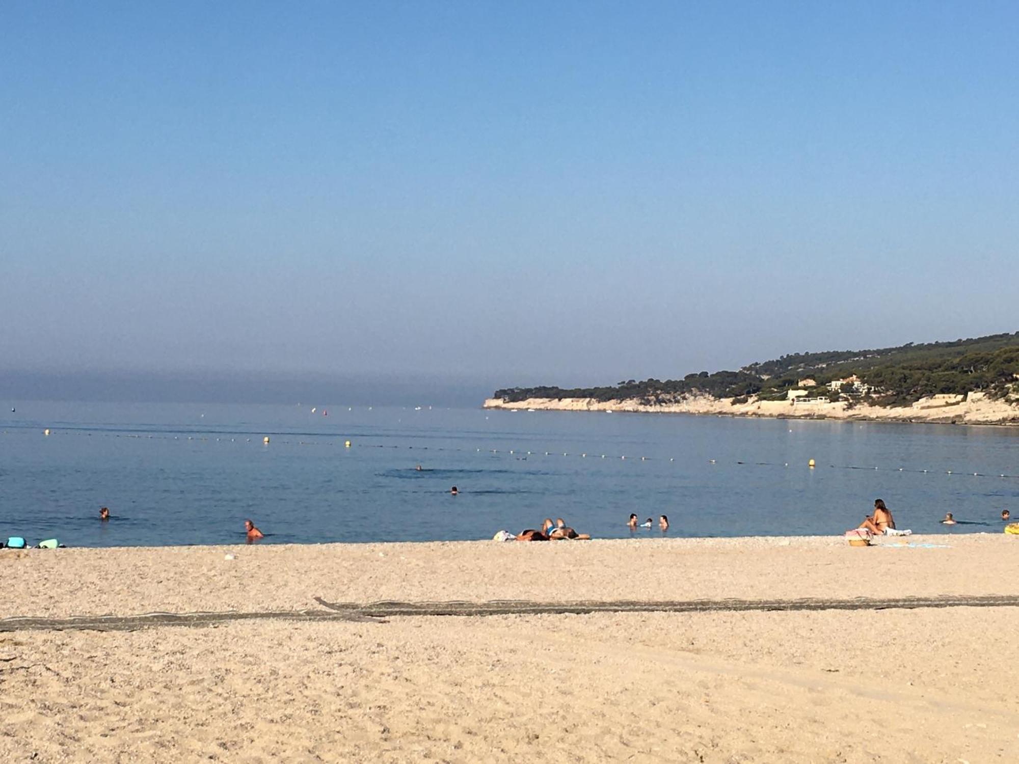 Large Private Garden, Quiet 2-Bedroom Apartment, Air Conditioning, Wifi, Parking Cassis Exterior foto