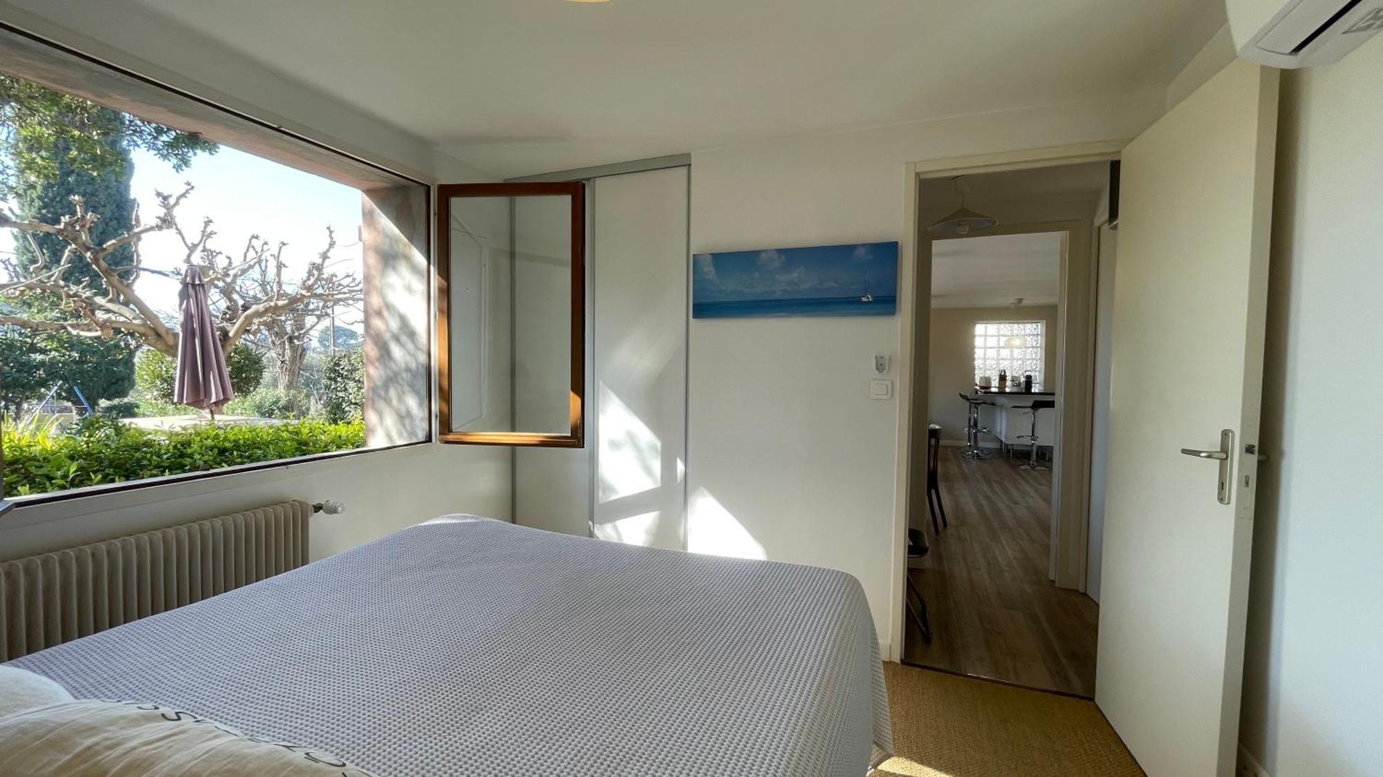 Large Private Garden, Quiet 2-Bedroom Apartment, Air Conditioning, Wifi, Parking Cassis Exterior foto
